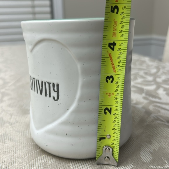 Heartland Hive Positivity Mug Coffee Cup. Green and White. - Picture 6 of 7